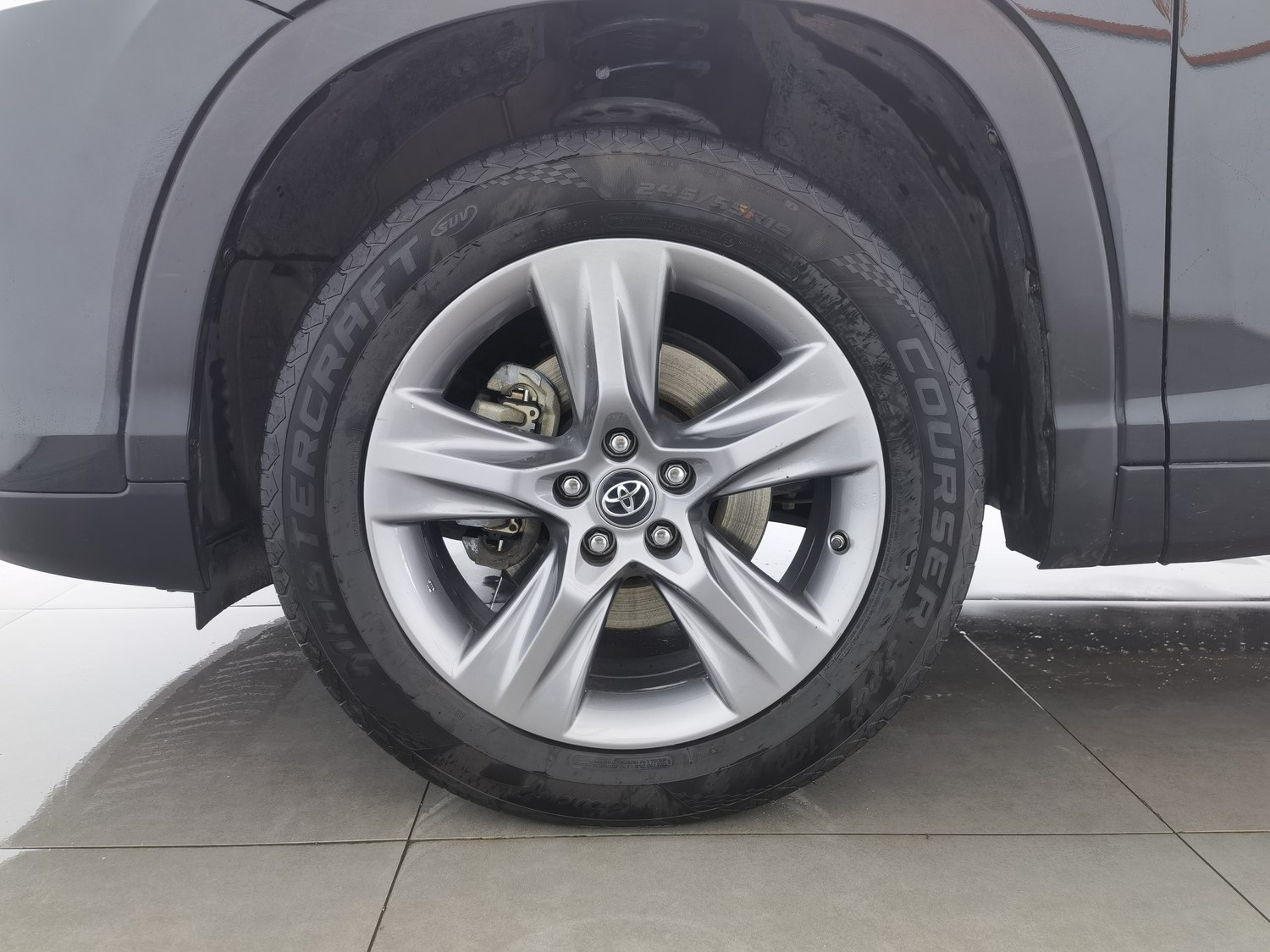 Used Toyota Highlander 2021 2.0 AT