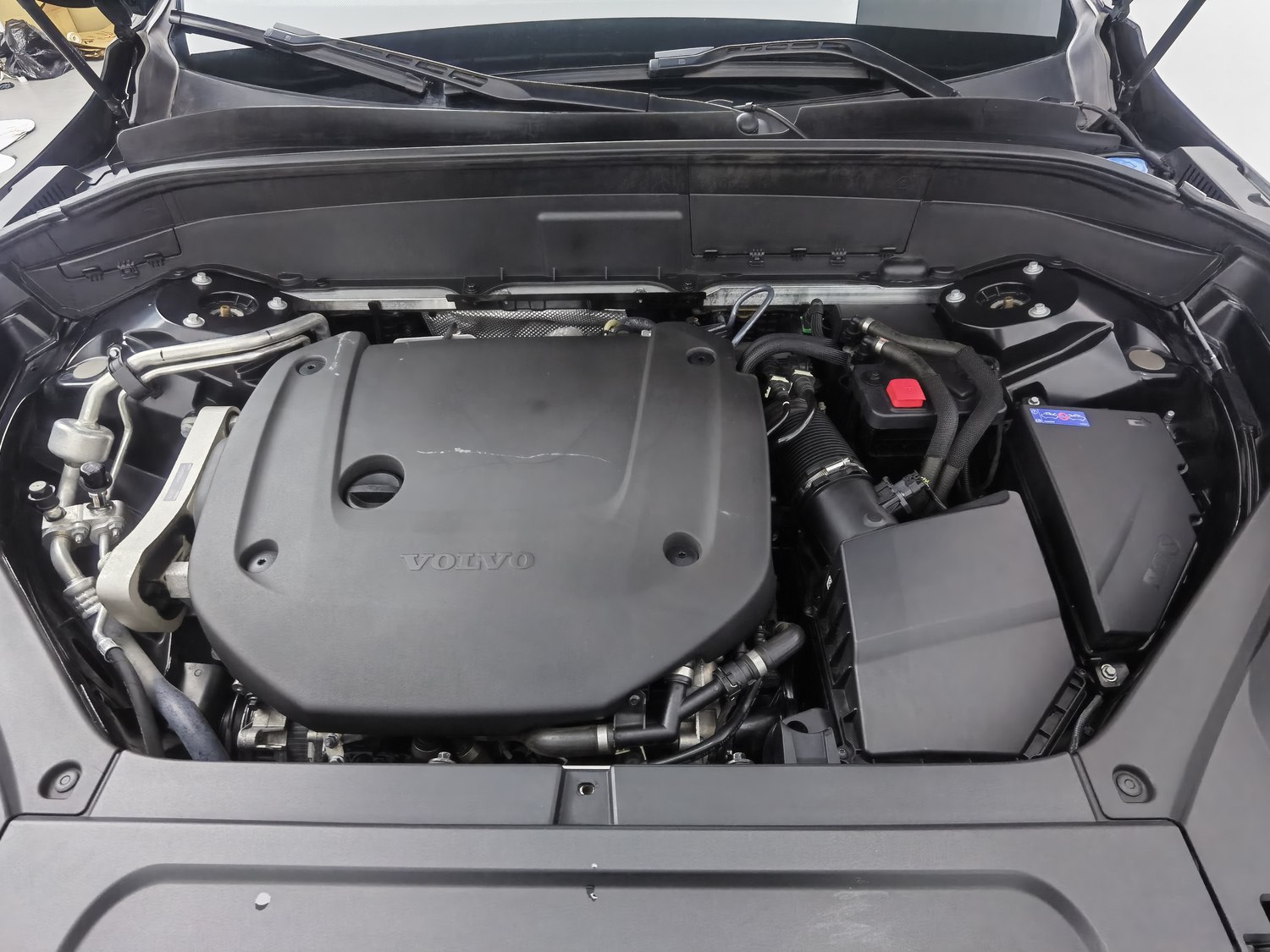 Used Volvo XC90 2023 2.0 AT
