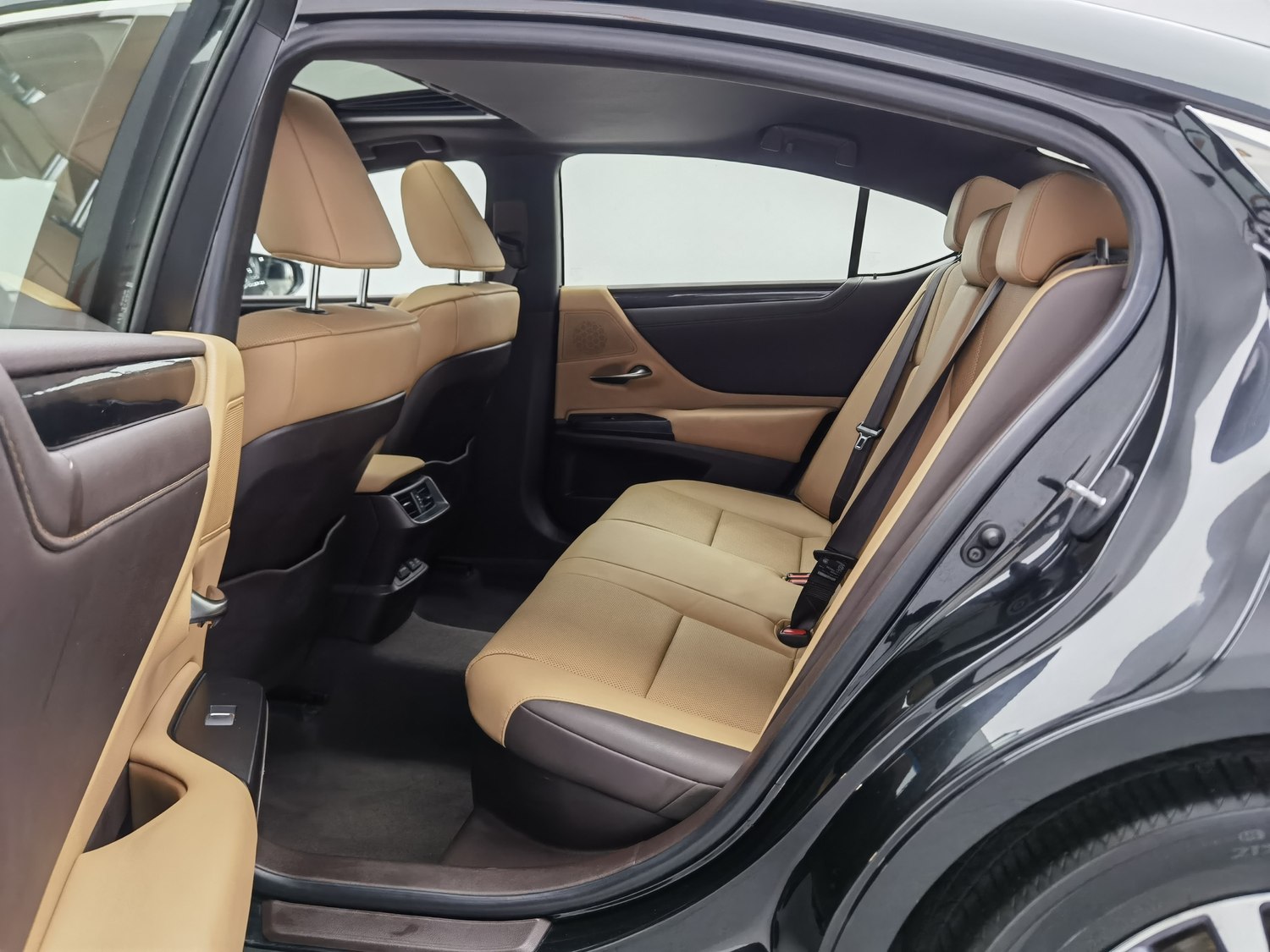 Used Lexus ES 2020 2.5 AT
