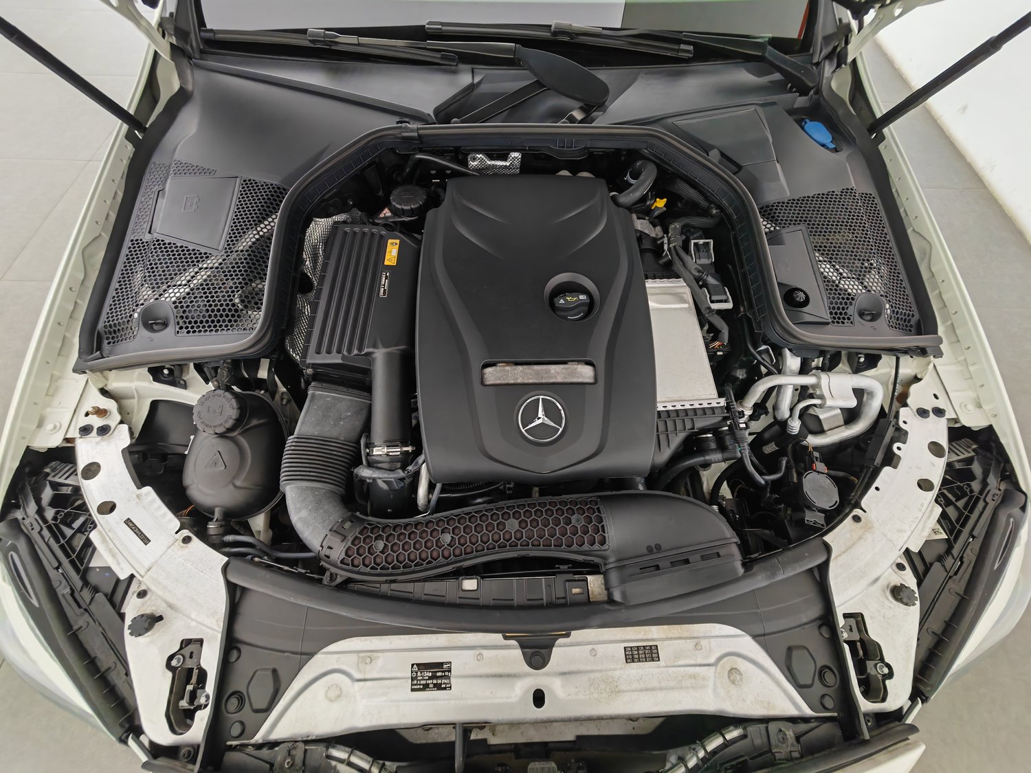 Used Mercedes-Benz C-Class 2017 2.0 AT