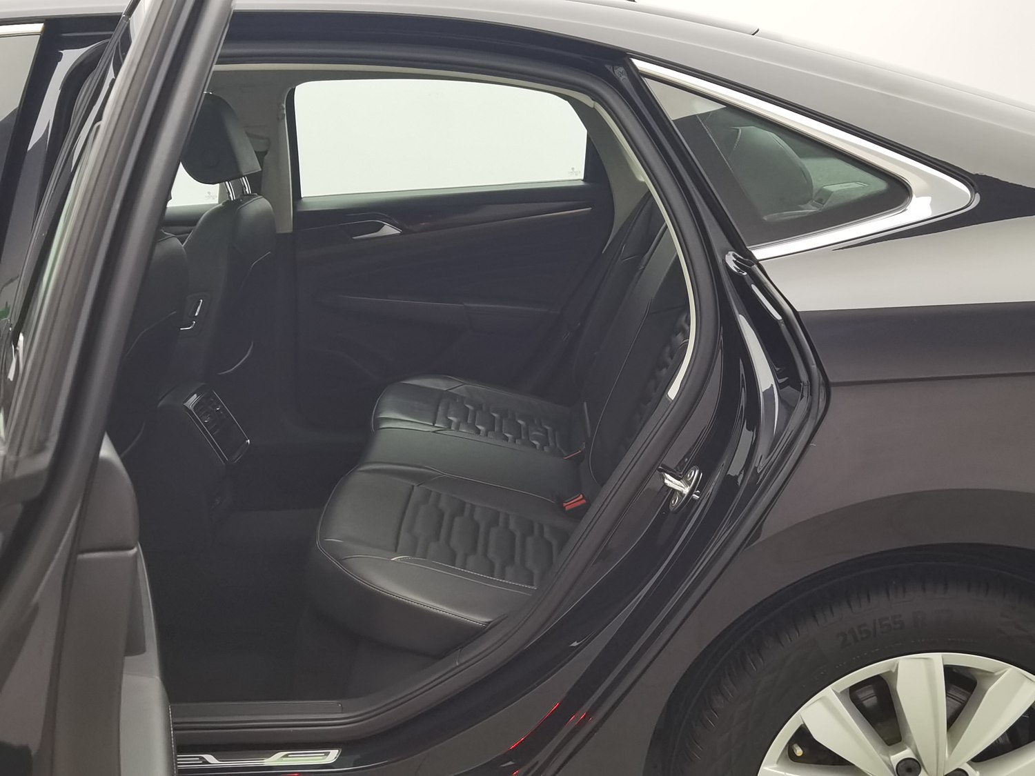Used Volkswagen Passat 2021 2.0 AT