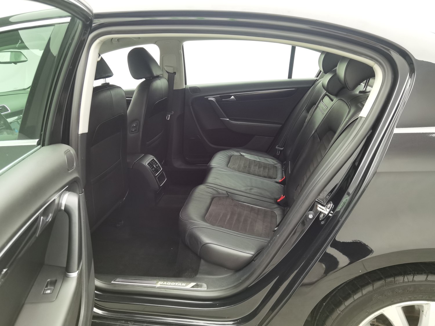 Used Volkswagen Magotan 2015 1.8 AT