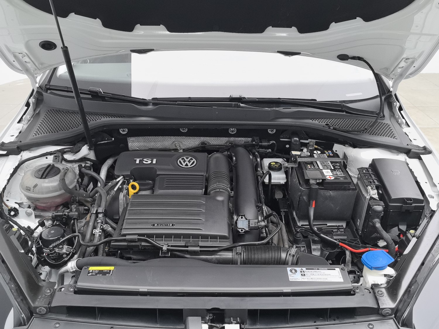 Used Volkswagen Golf 2020 1.4 AT