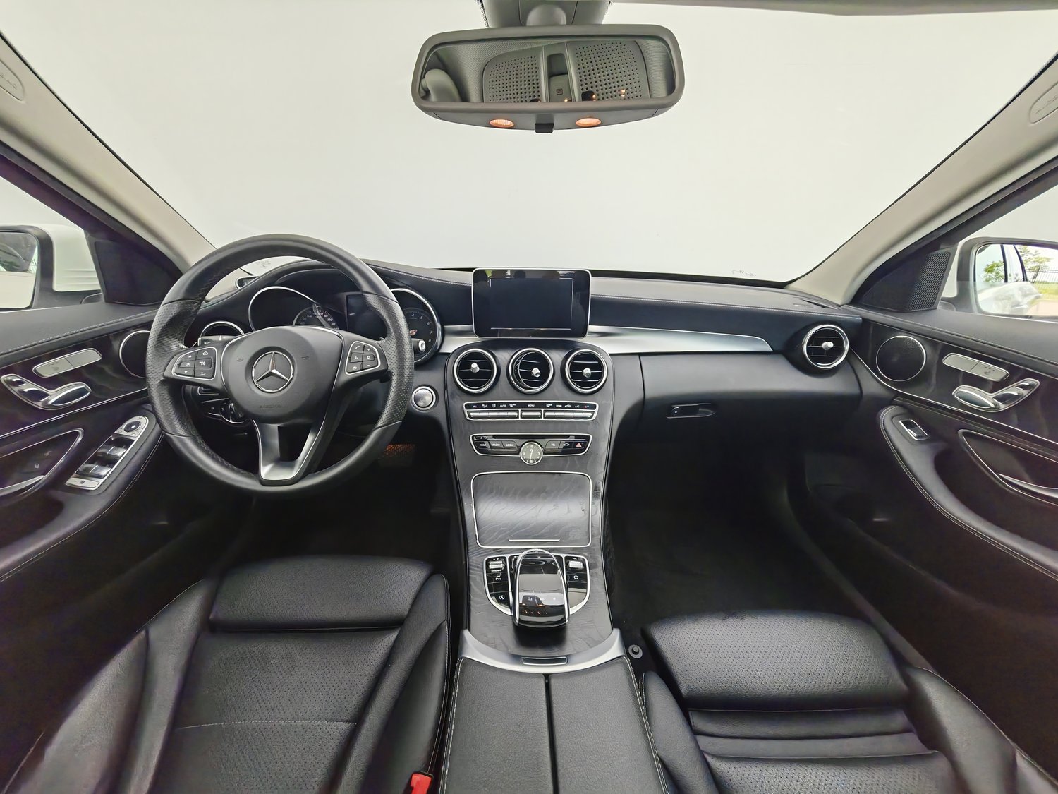Used Mercedes-Benz C-Class 2017 2.0 AT