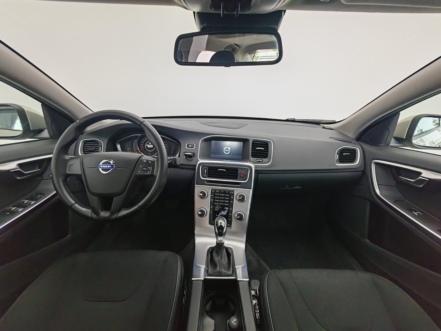 Used Volvo S60 2017 1.5 AT