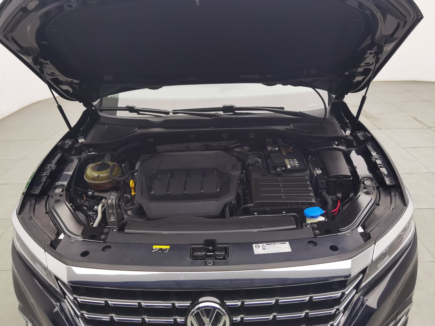 Used Volkswagen Passat 2021 2.0 AT
