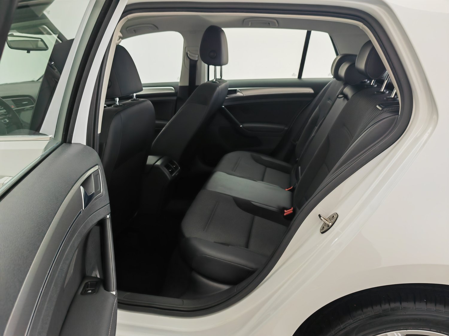 Used Volkswagen Golf 2018 1.6 AT