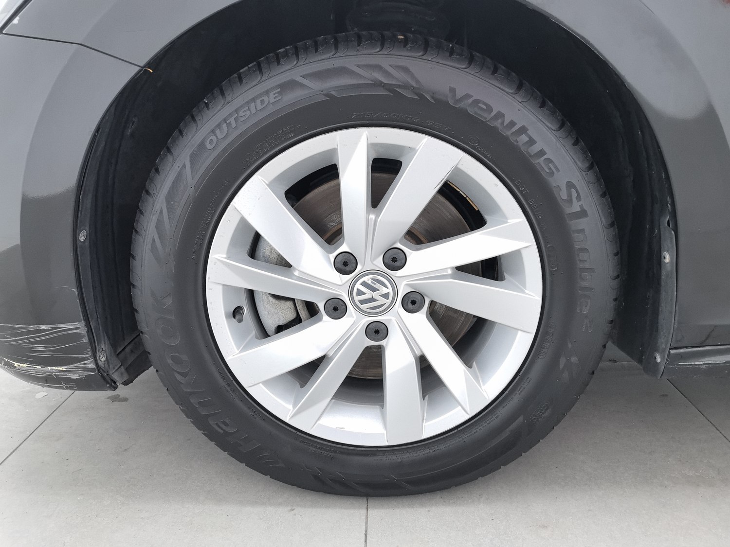 Used Volkswagen Passat 2020 1.4 AT