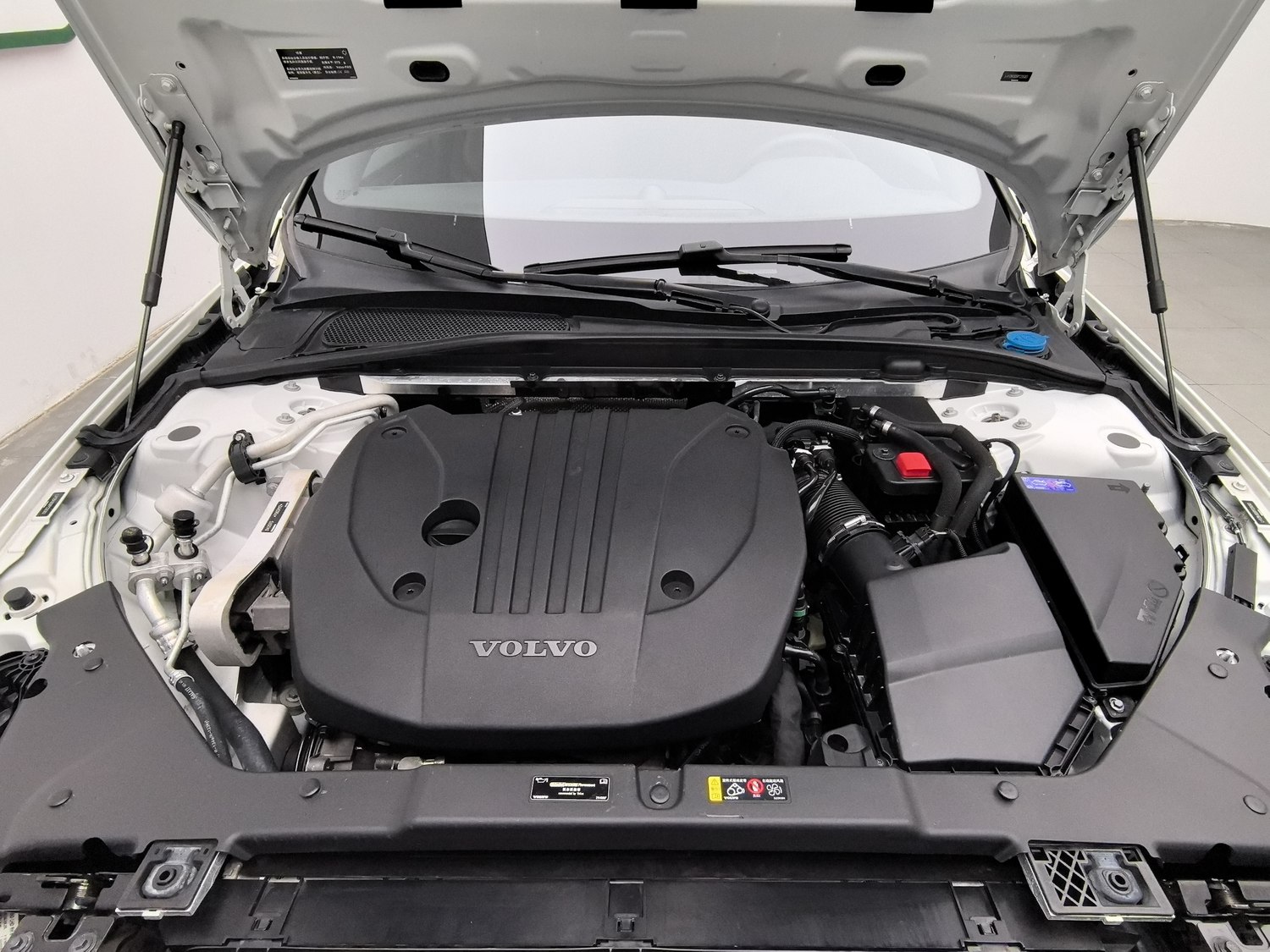 Used Volvo S60 2023 2.0 AT