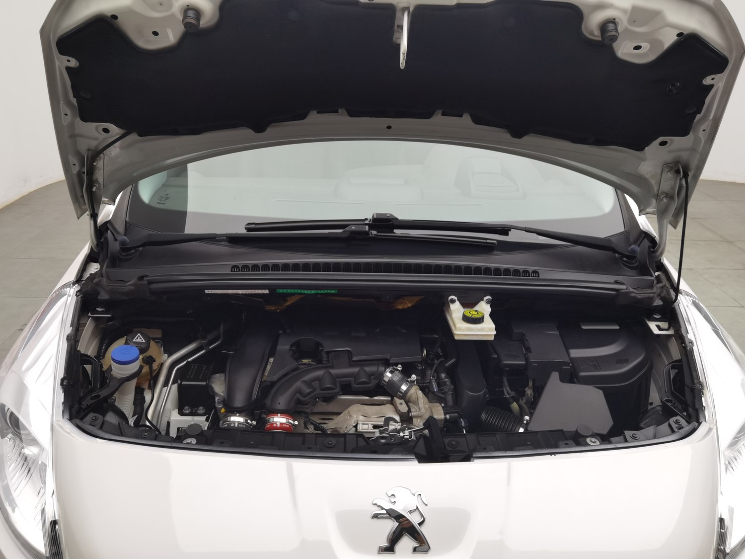 Used Peugeot 3008 2015 1.6 AT