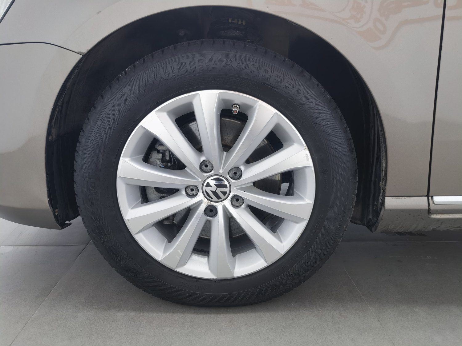 Used Volkswagen Magotan 2015 2.0 AT