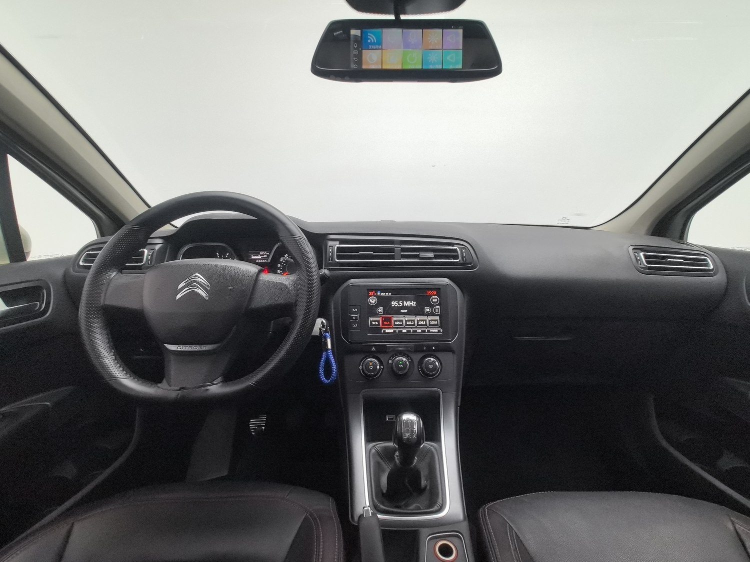 Used Citroen C4 Quatre 2016 1.6 MT