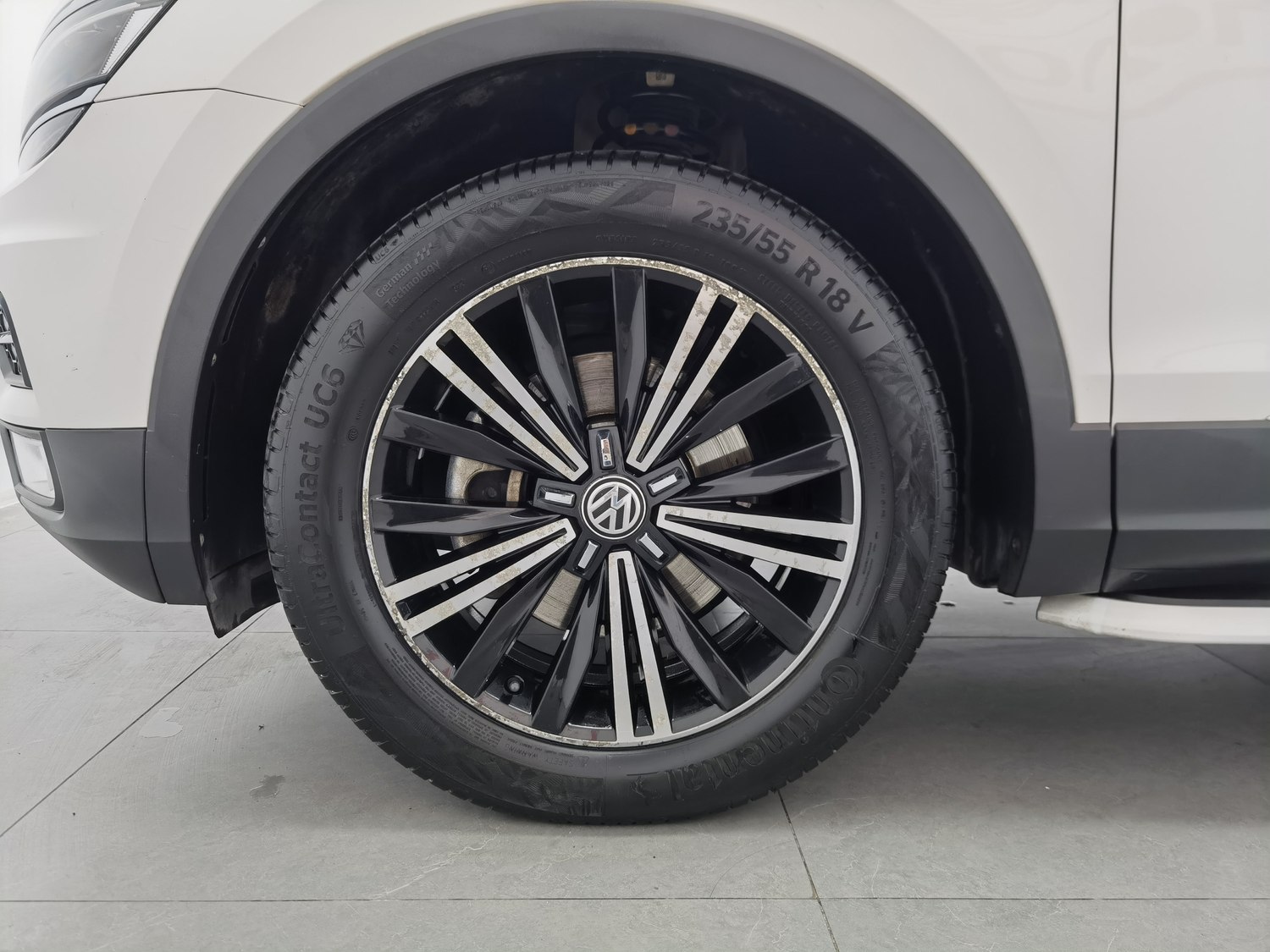 Used Volkswagen Tiguan L 2017 2.0 AT