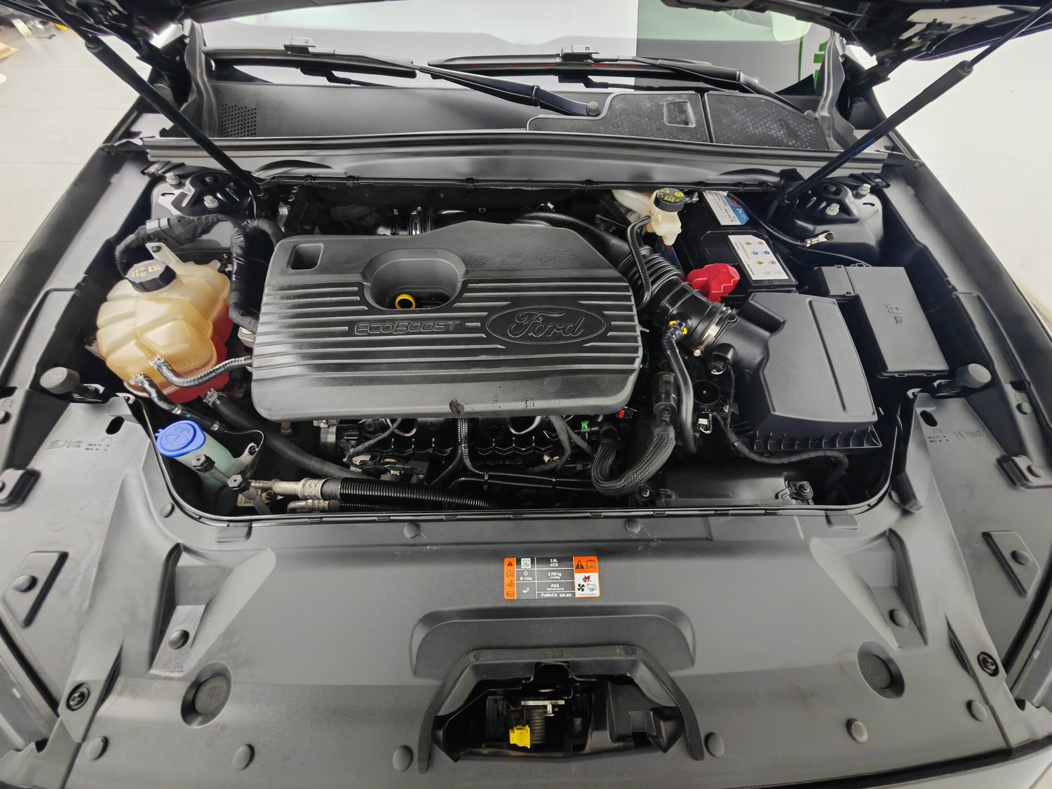 Used Ford Taurus 2019 2.0 AT