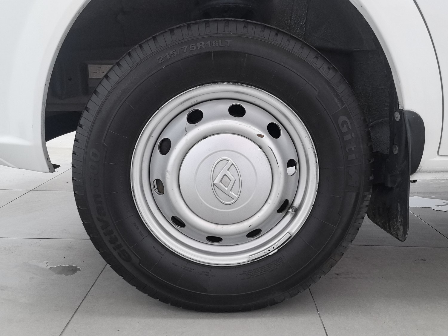Used SAIC MAXUS V80 2023 2.0 MT