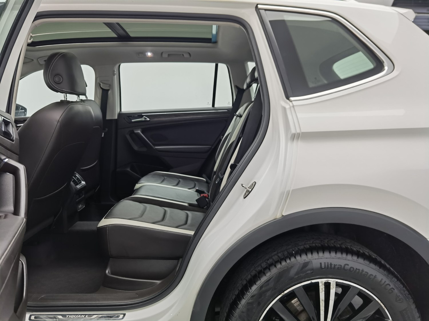 Used Volkswagen Tiguan L 2017 2.0 AT