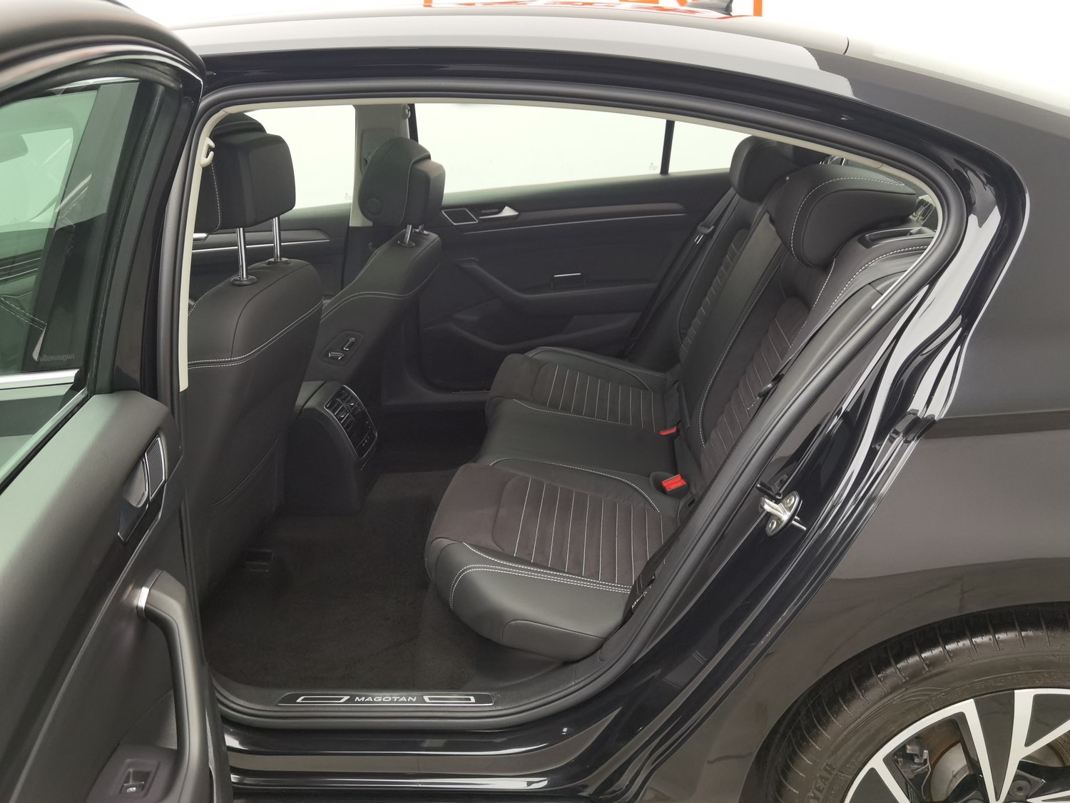Used Volkswagen Magotan 2020 2.0 AT