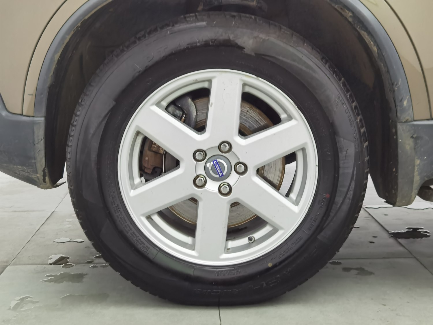 Used Volvo XC90 2011 2.5 AT