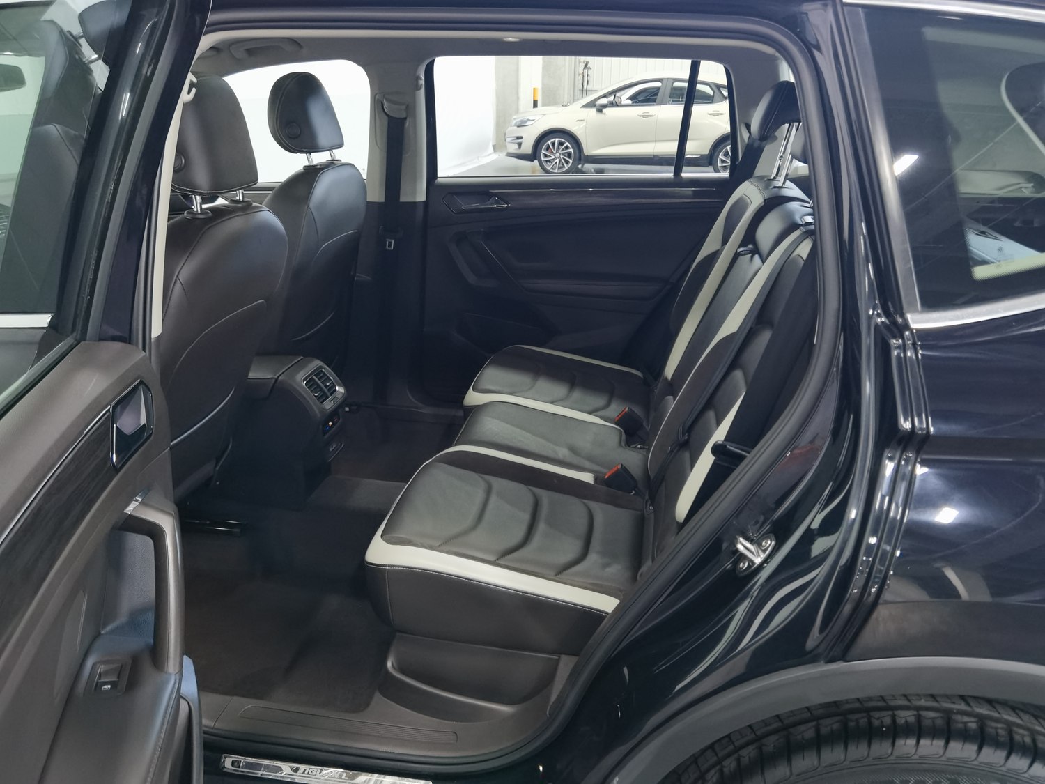 Used Volkswagen Tiguan L 2017 2.0 AT