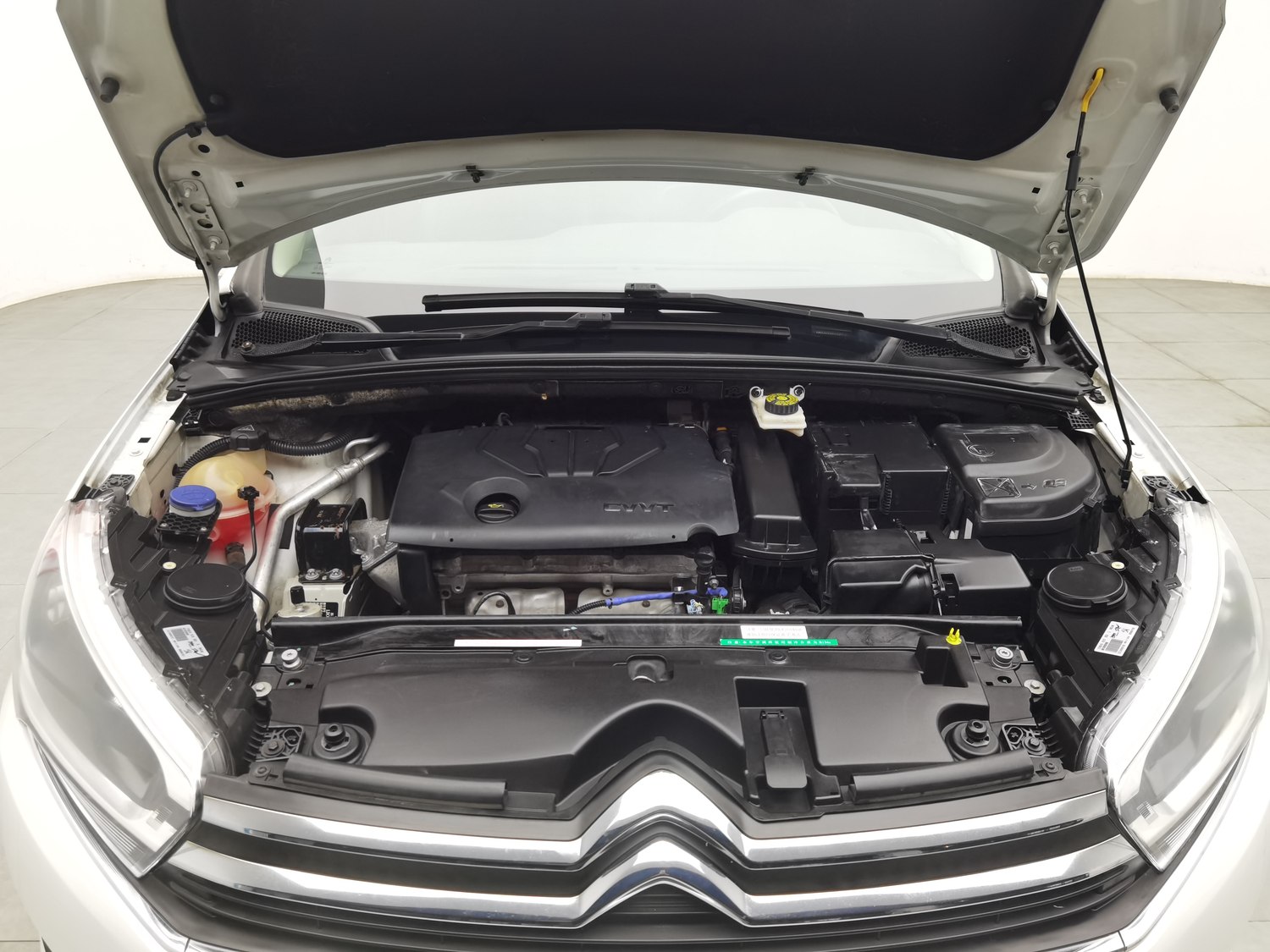 Used Citroen C4 Quatre 2016 1.6 MT
