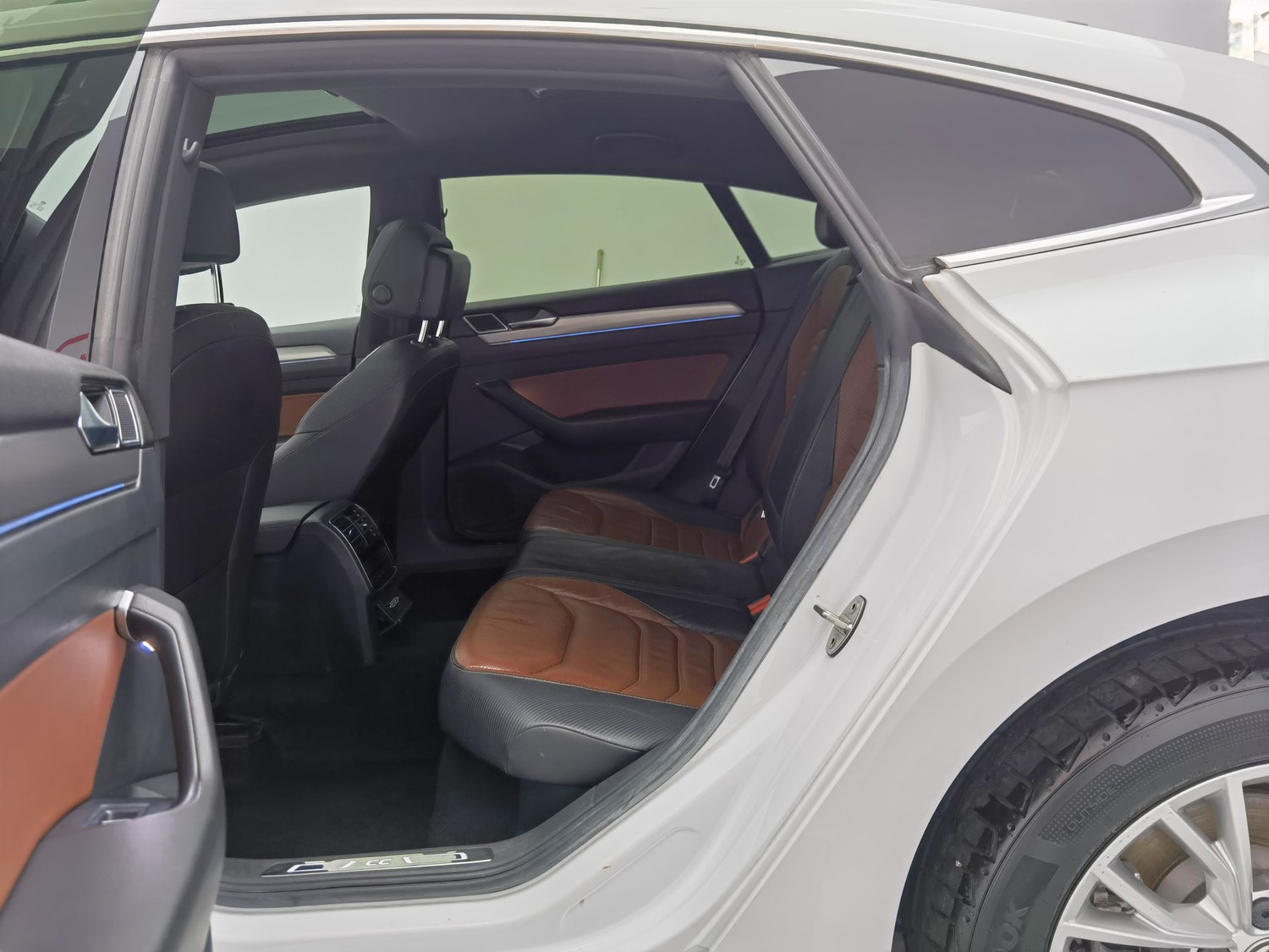 Used Volkswagen CC 2019 2.0 AT