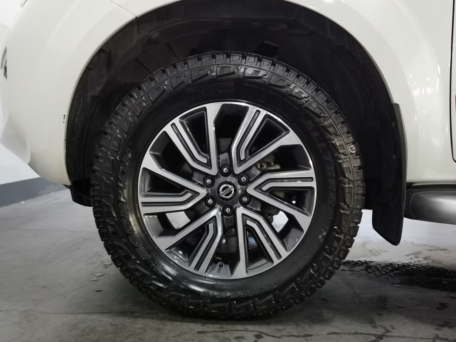 Used Nissan Terra 2020 2.5 AT