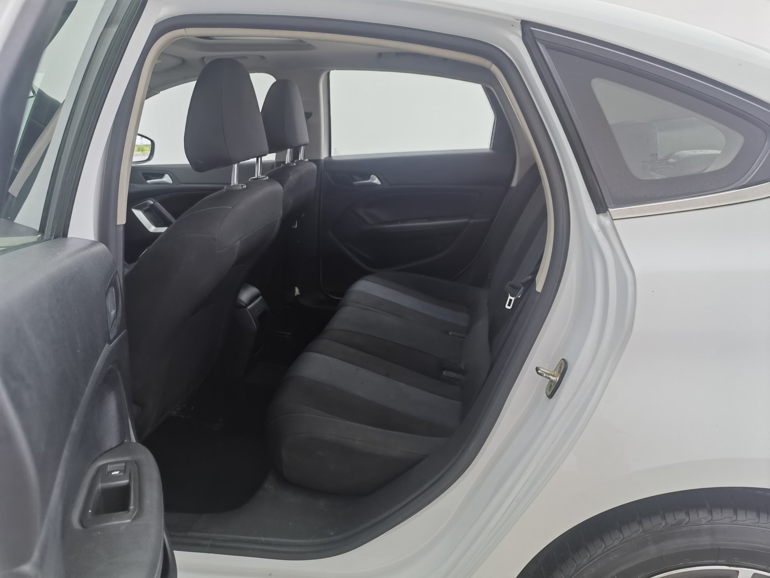 Used Peugeot 308 2019 1.2 AT