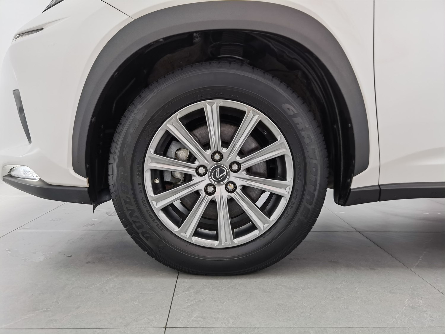 Used Lexus NX 2018 2.0 AT