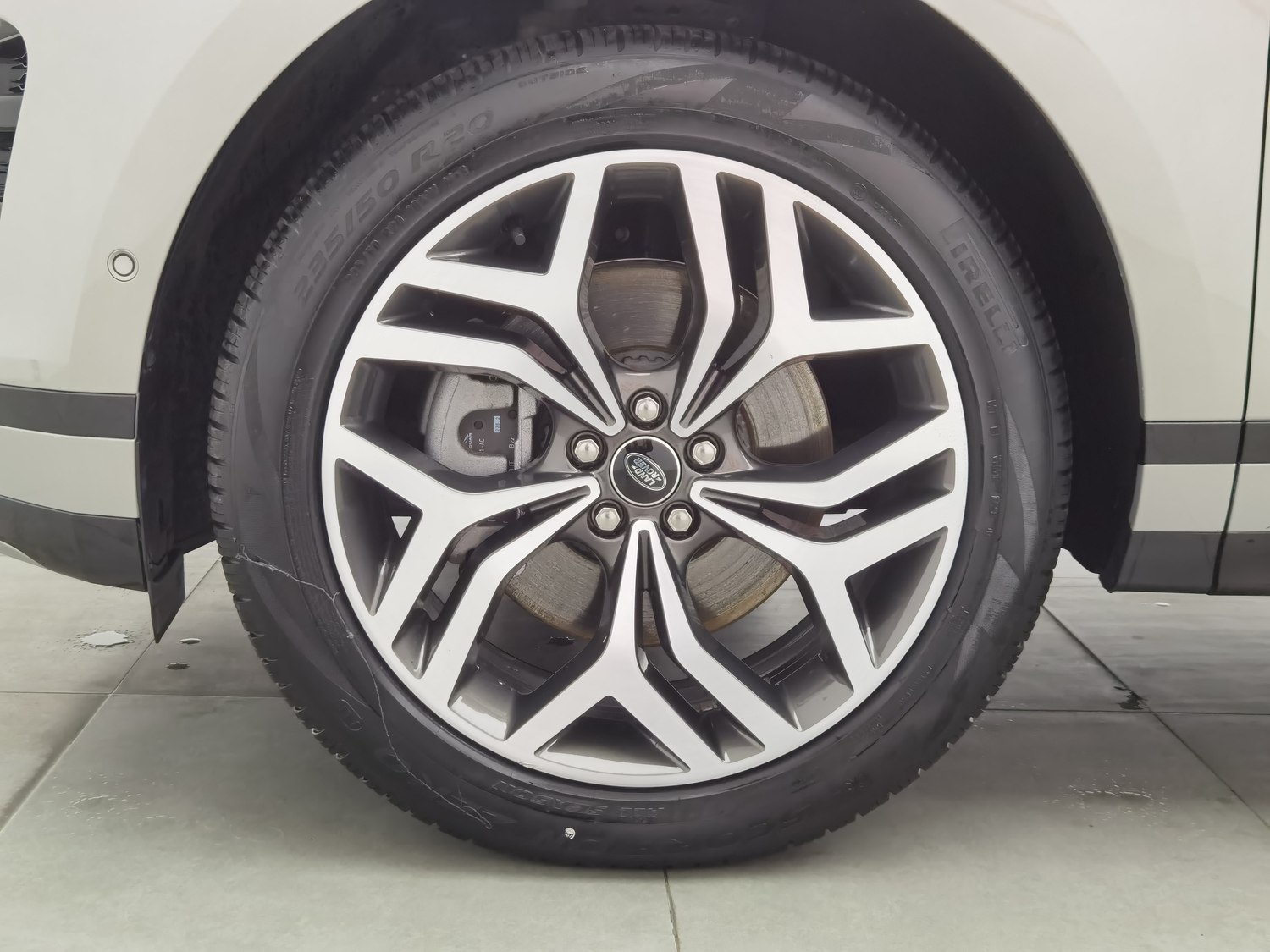 Used Land Rover Range Rover Evoque 2023 2.0 AT