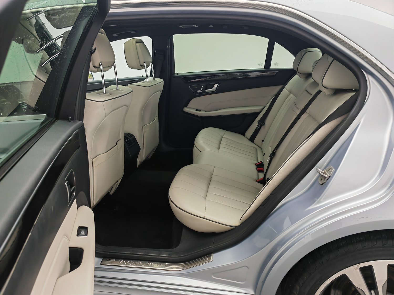 Used Mercedes-Benz E-Class 2015 2.0 AT