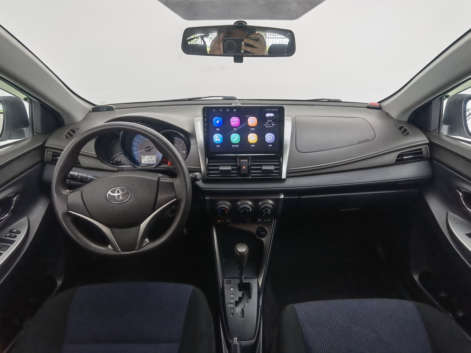 Used Toyota YARiS L 2015 1.5 AT