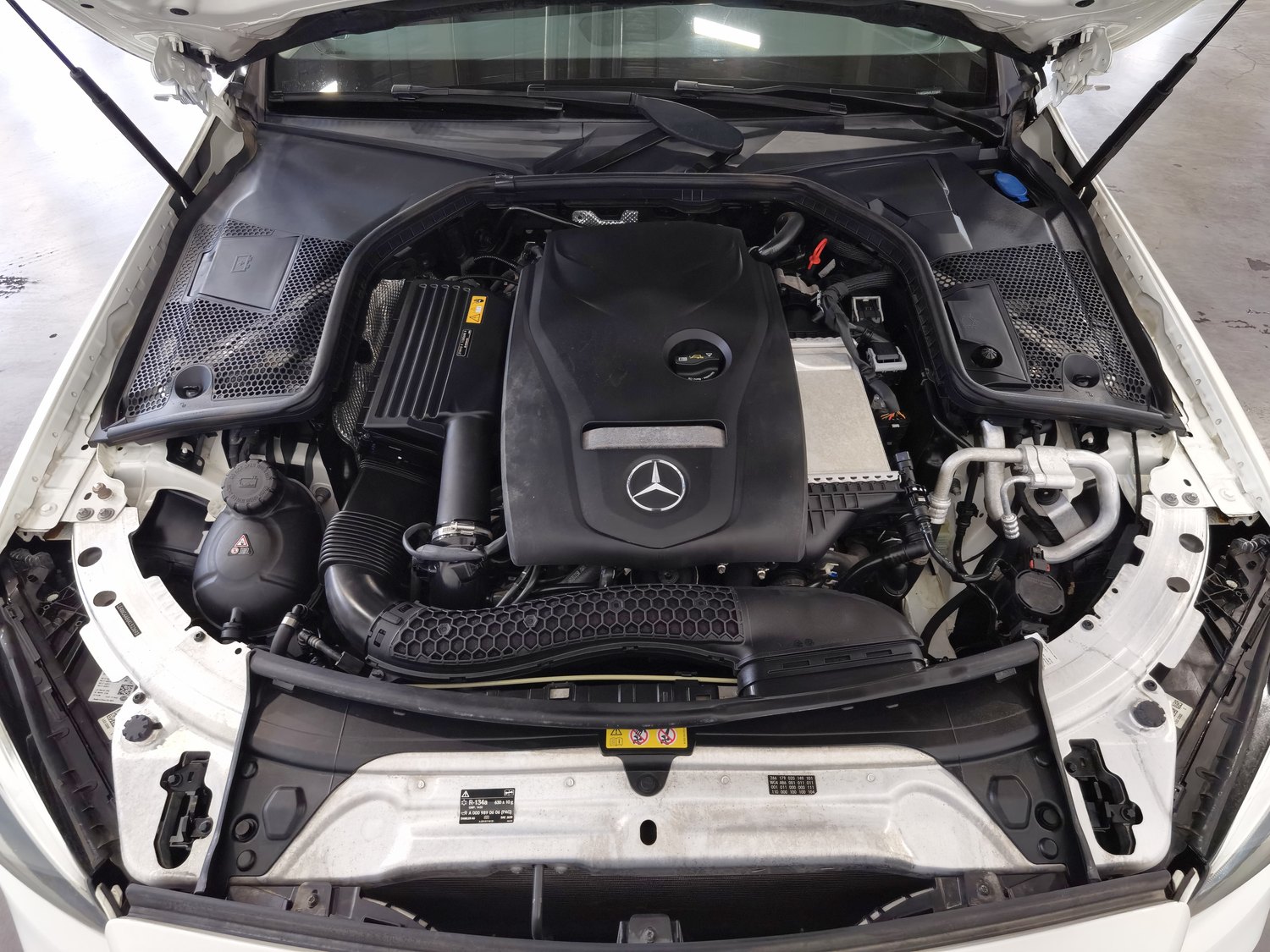 Used Mercedes-Benz C-Class 2019 1.6 AT