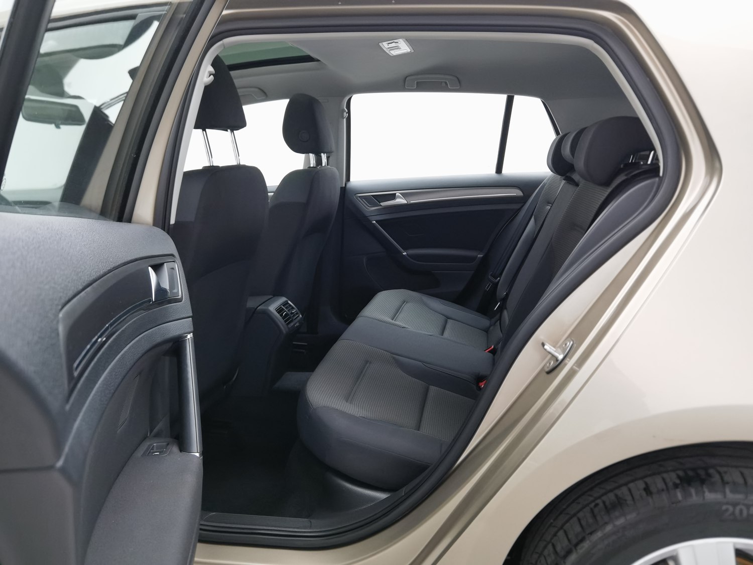 Used Volkswagen Golf 2015 1.4 AT