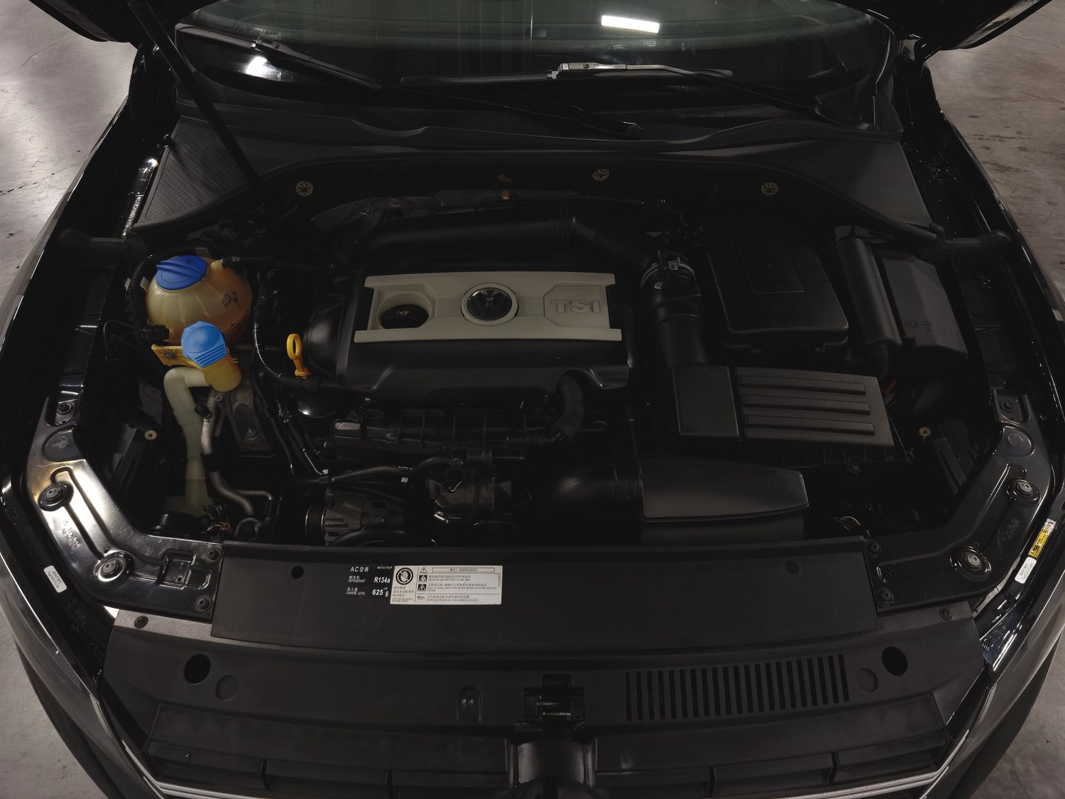 Used Volkswagen Passat 2015 1.8 AT