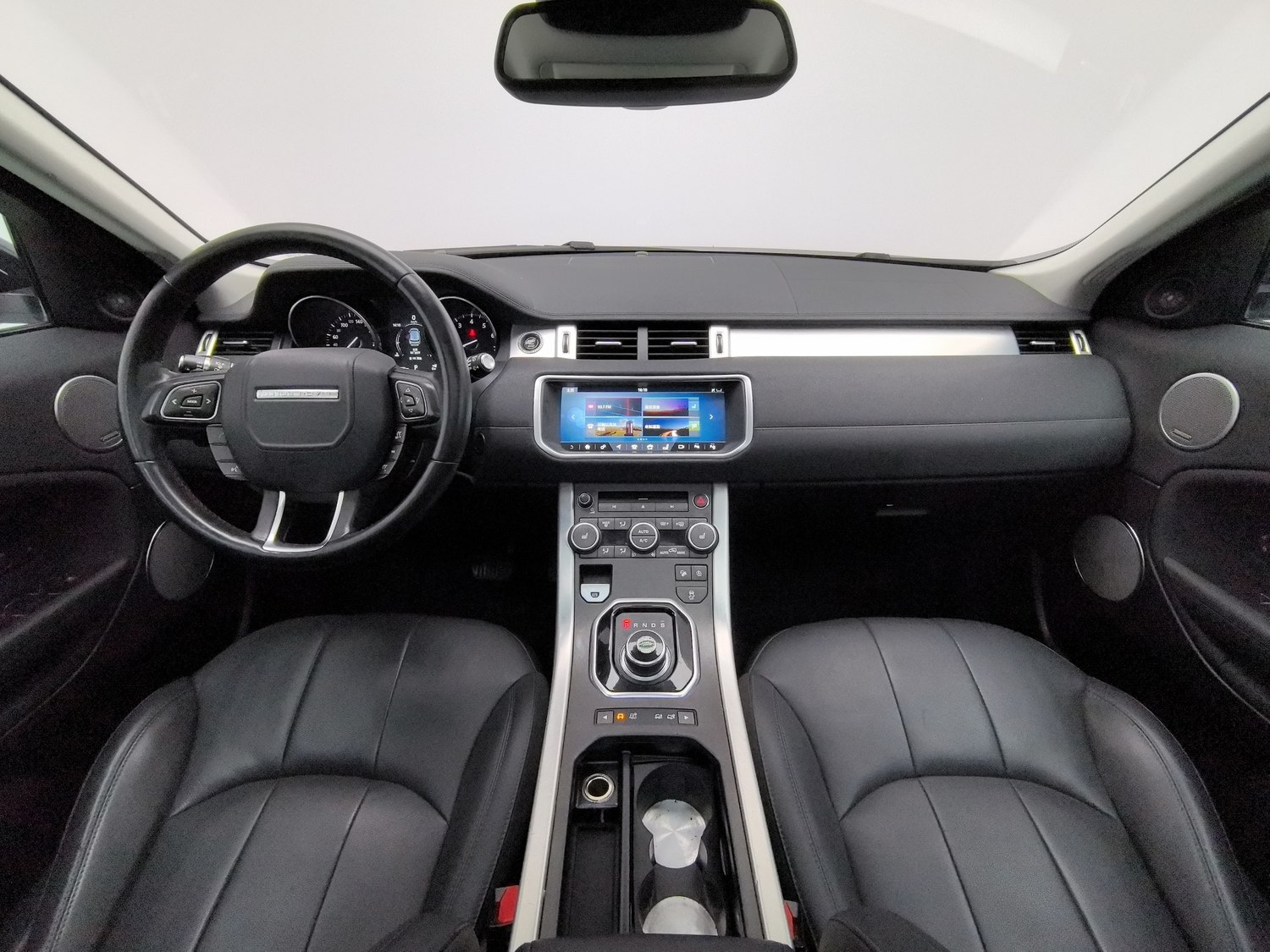 Used Land Rover Range Rover Evoque 2018 2.0 AT
