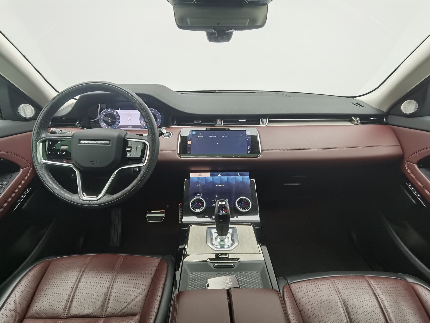 Used Land Rover Range Rover Evoque 2023 2.0 AT