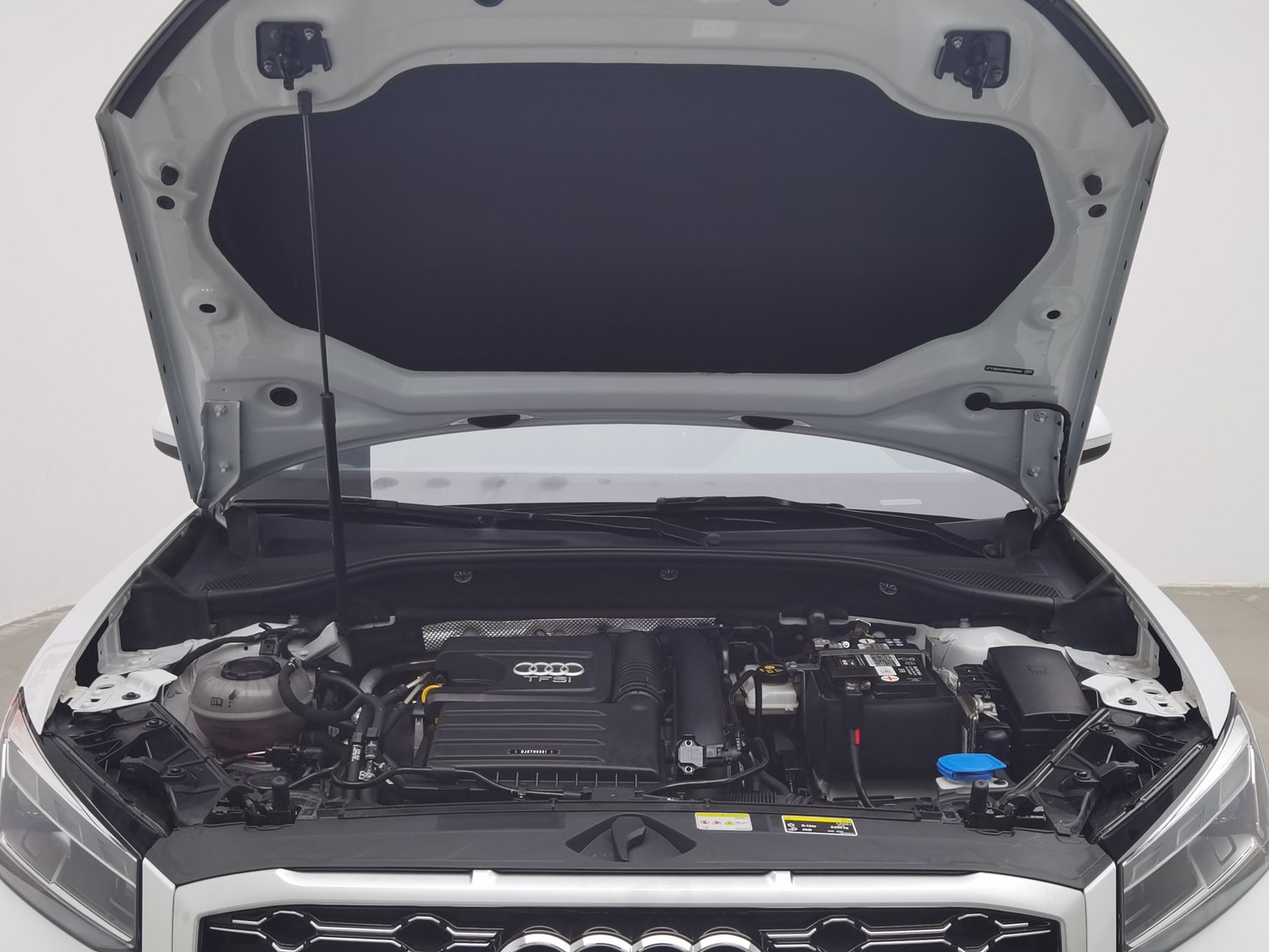 Used Audi Q2L 2022 1.4 AT