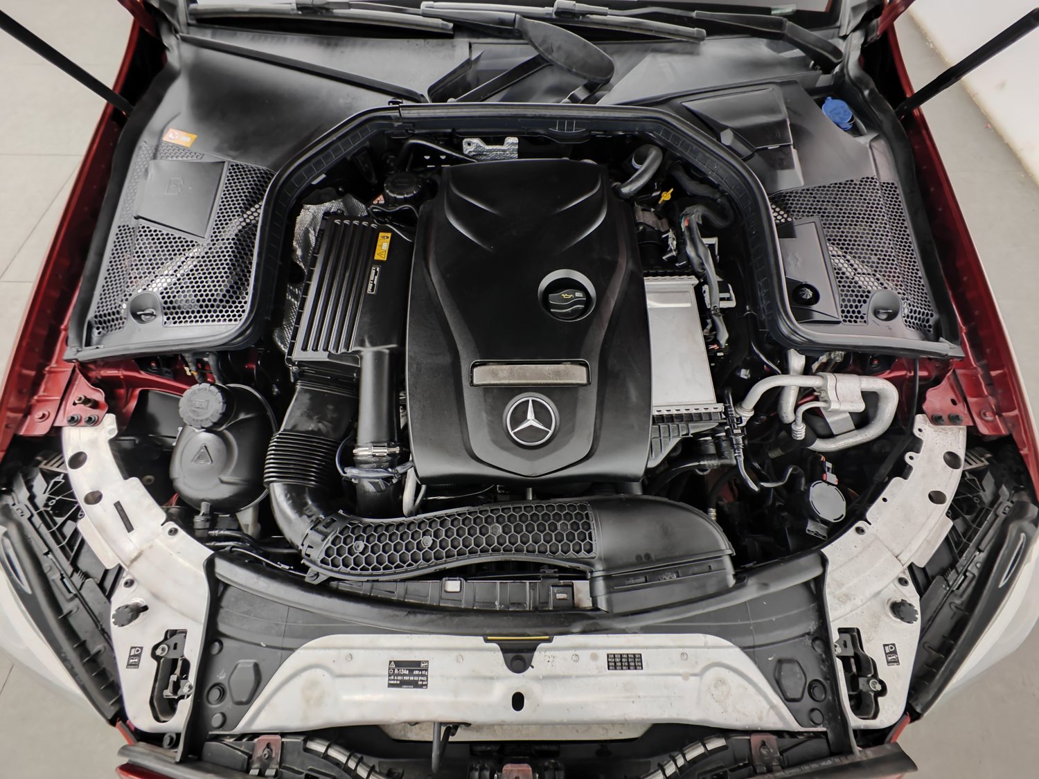 Used Mercedes-Benz C-Class 2015 2.0 AT