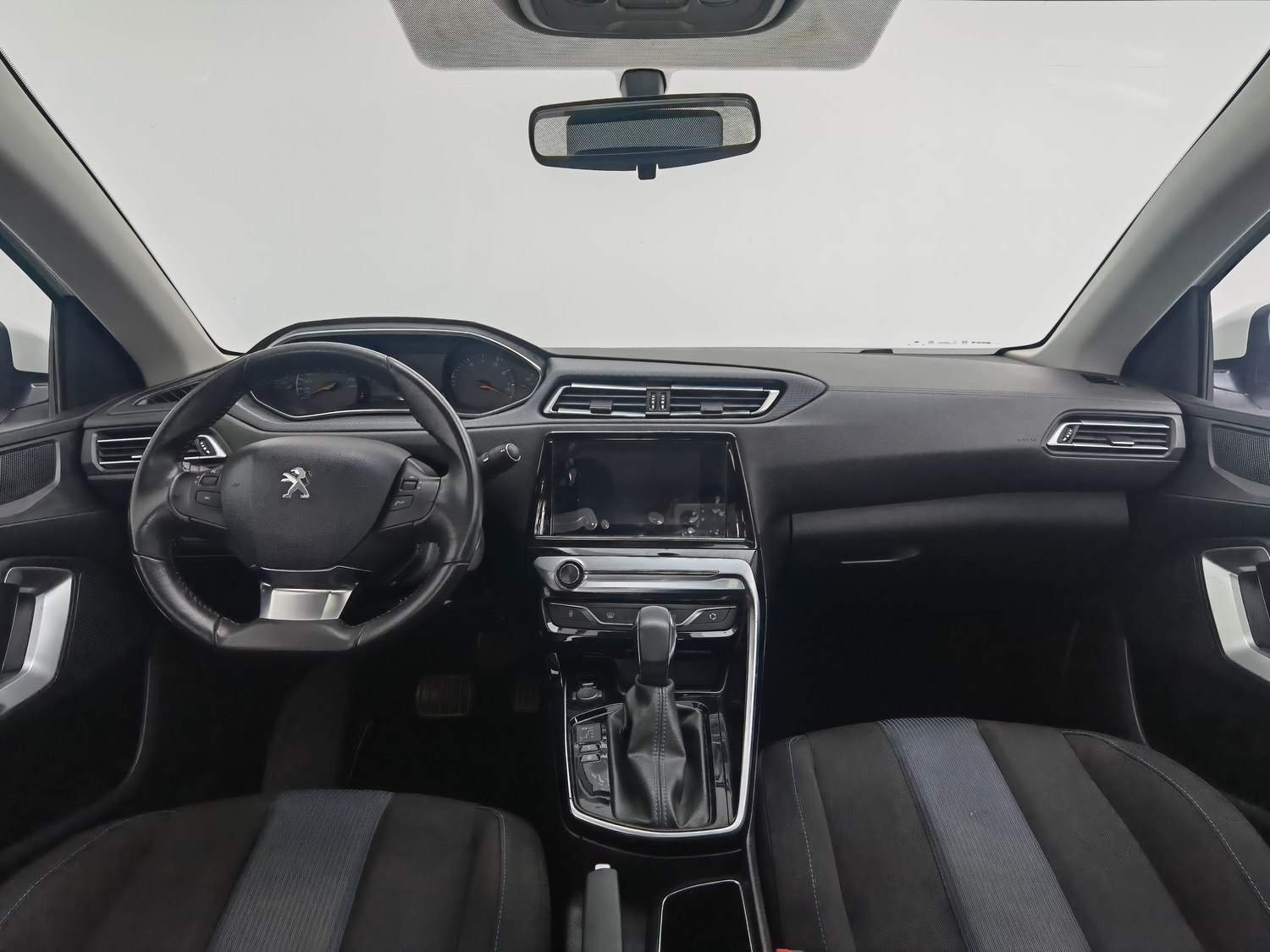 Used Peugeot 308 2019 1.2 AT