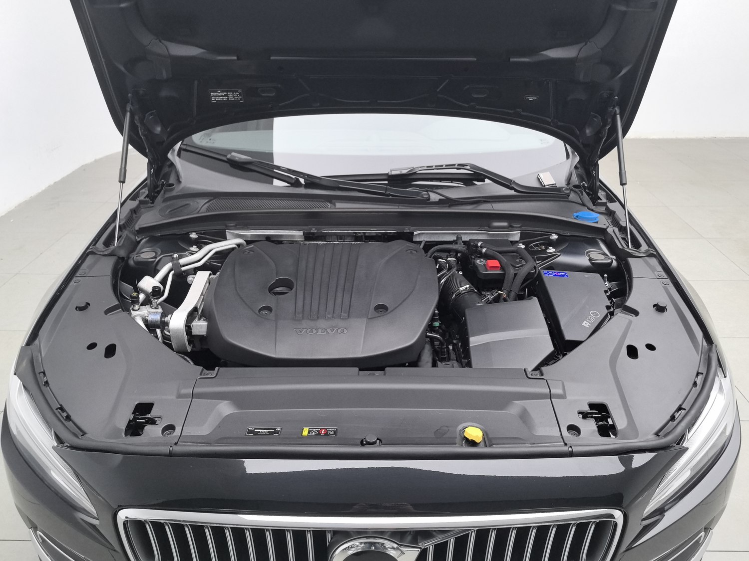 Used Volvo S90 2023 2.0 AT