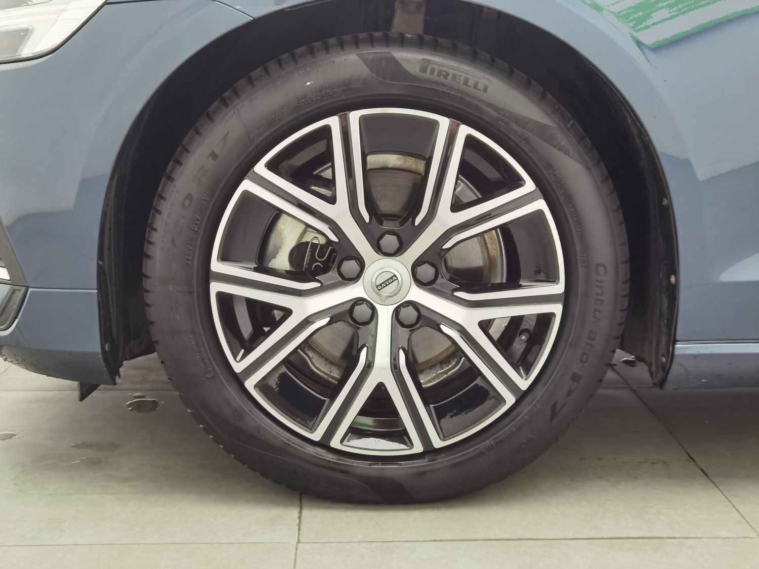 Used Volvo S60 2023 2.0 AT