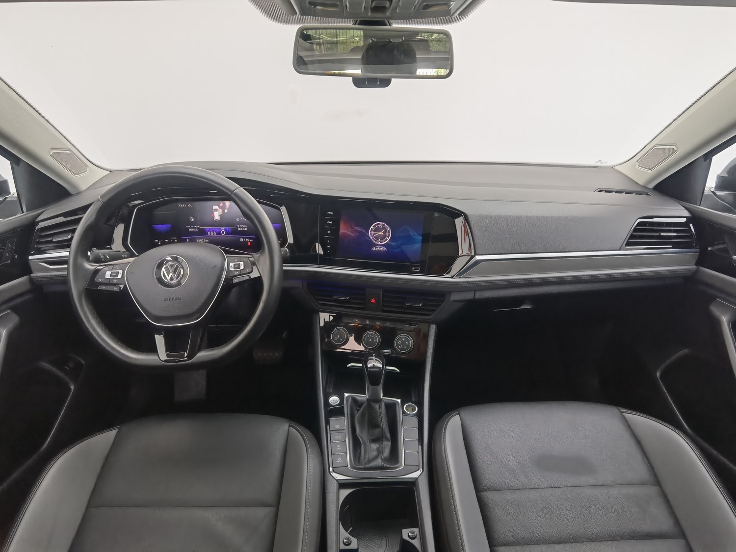 Used Volkswagen Sagitar 2021 1.4 AT