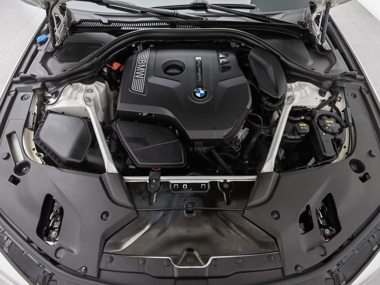Used BMW THE5 2019 2.0 AT