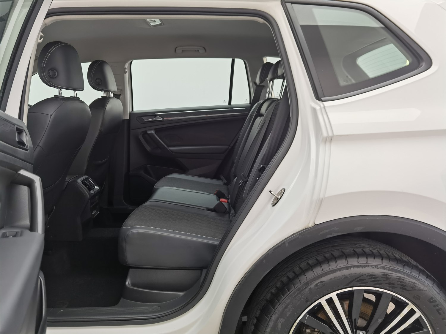 Used Volkswagen Tiguan L 2021 1.4 AT