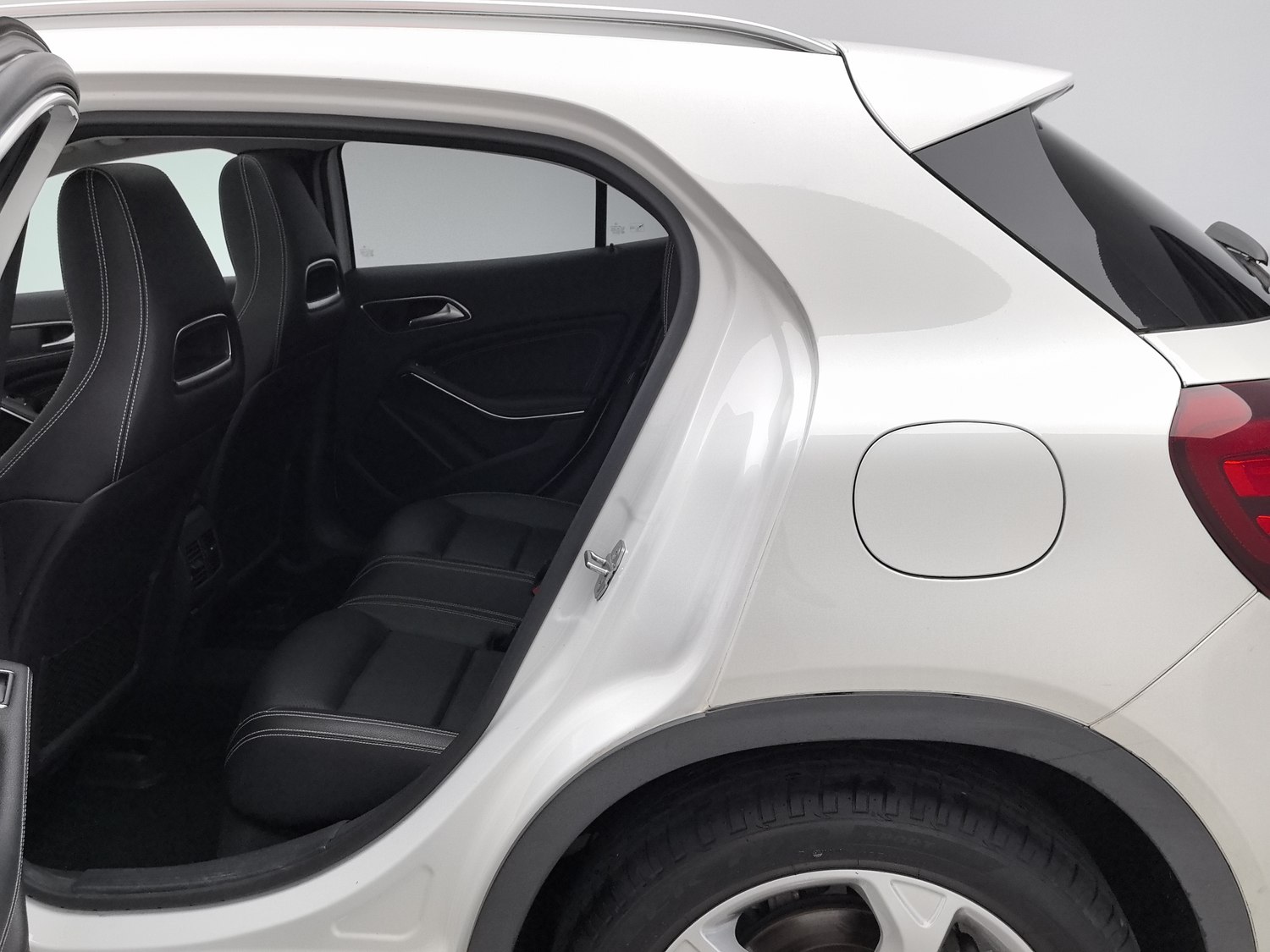 Used Mercedes-Benz GLA 2019 1.6 AT