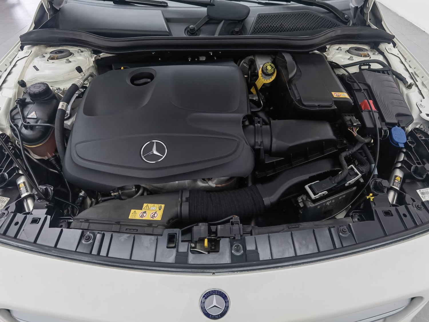 Used Mercedes-Benz GLA 2016 2.0 AT