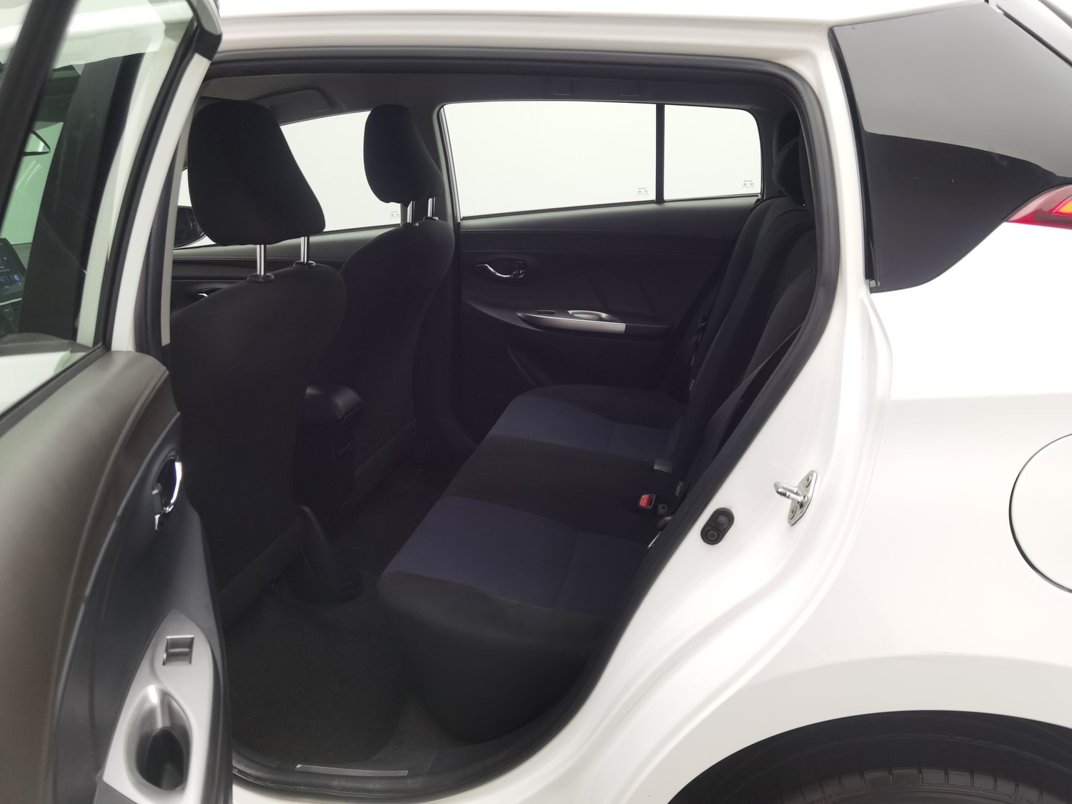 Used Toyota YARiS L 2015 1.5 AT