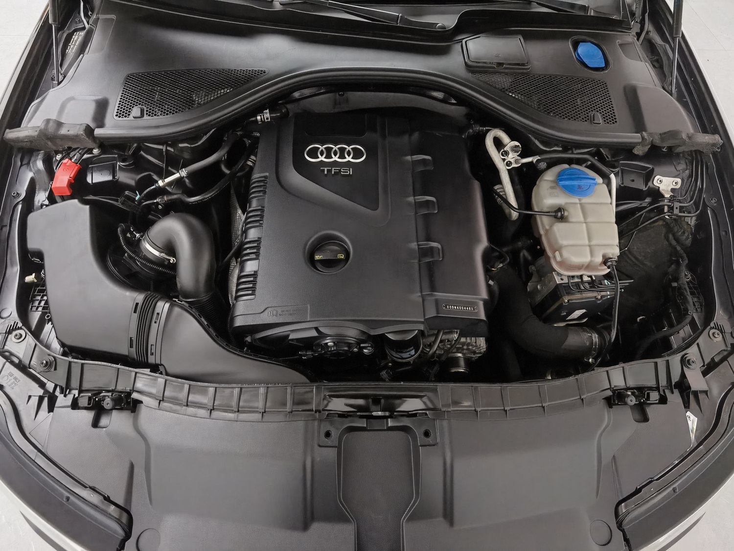 Used Audi A6L 2014 2.0 AT