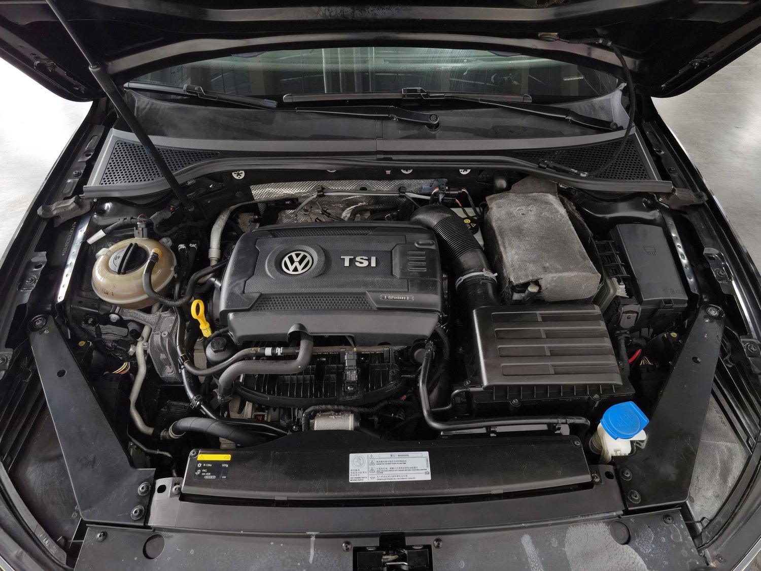Used Volkswagen Magotan 2017 1.8 AT