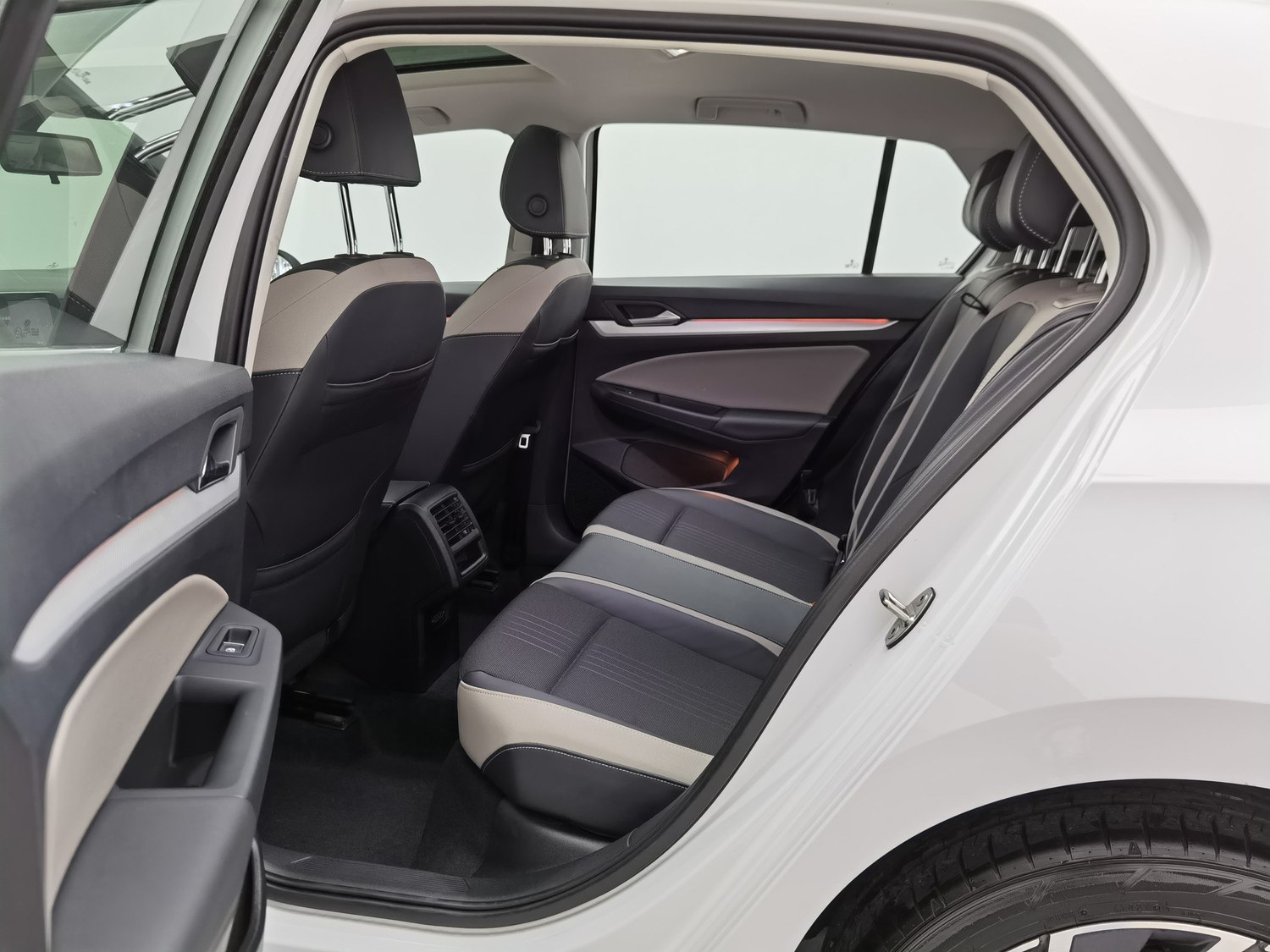 Used Volkswagen Golf 2021 1.4 AT